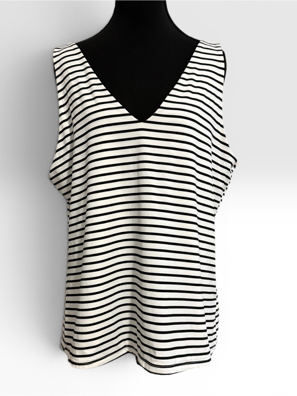 Worthington Womens XXL Black White Striped Sleeveless V-Neck Stretch Tank Top